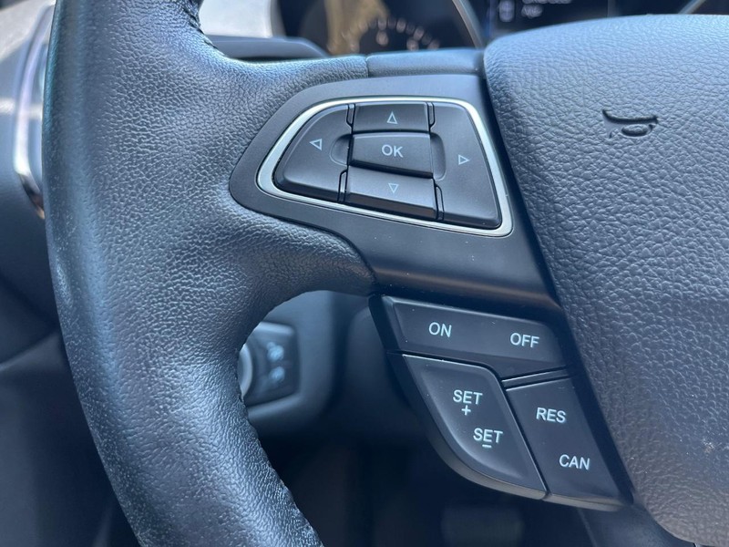 Ford Escape Vehicle Image 17