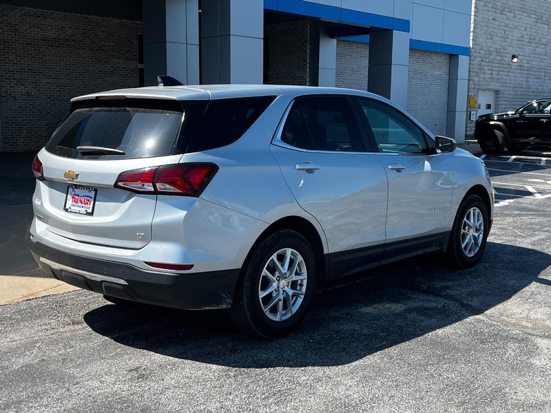 Chevrolet Equinox Vehicle Image 03