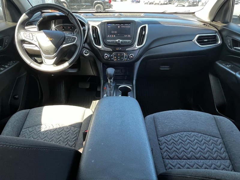 Chevrolet Equinox Vehicle Image 11