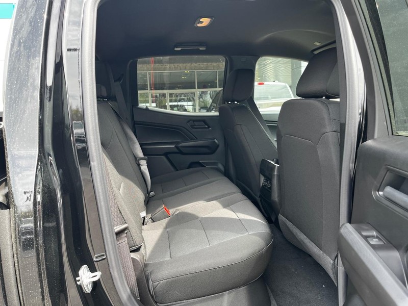 Chevrolet Colorado Vehicle Image 04