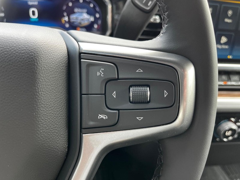 Chevrolet Silverado 1500 Vehicle Image 12