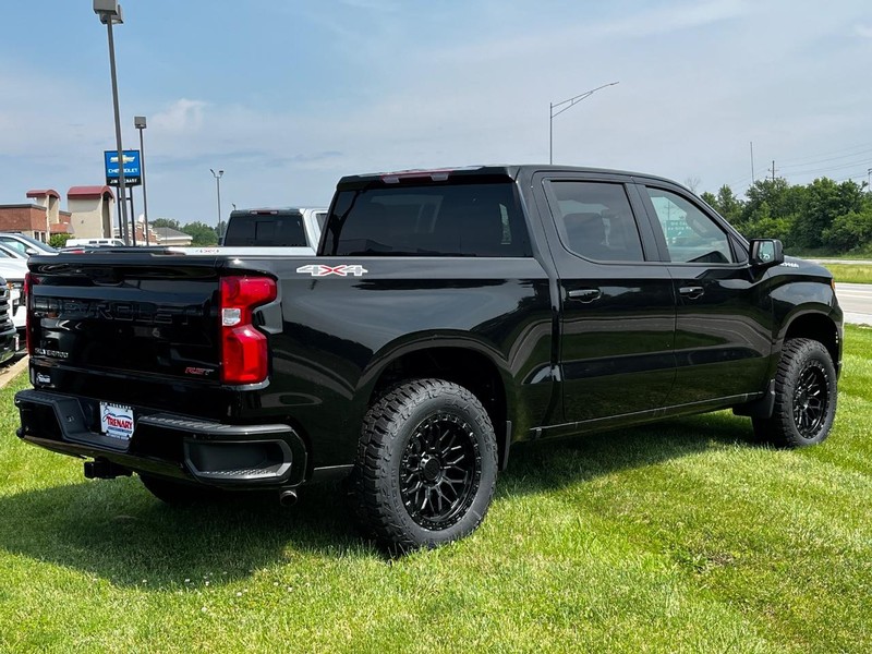 Chevrolet Silverado 1500 Vehicle Image 03
