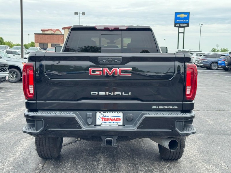 GMC Sierra 2500HD Vehicle Image 05