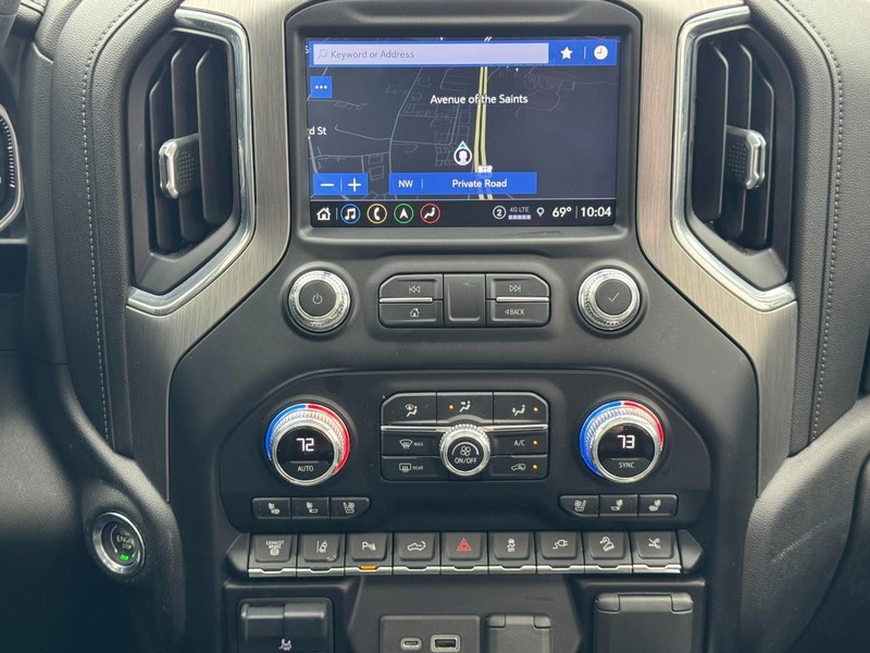 GMC Sierra 2500HD Vehicle Image 13