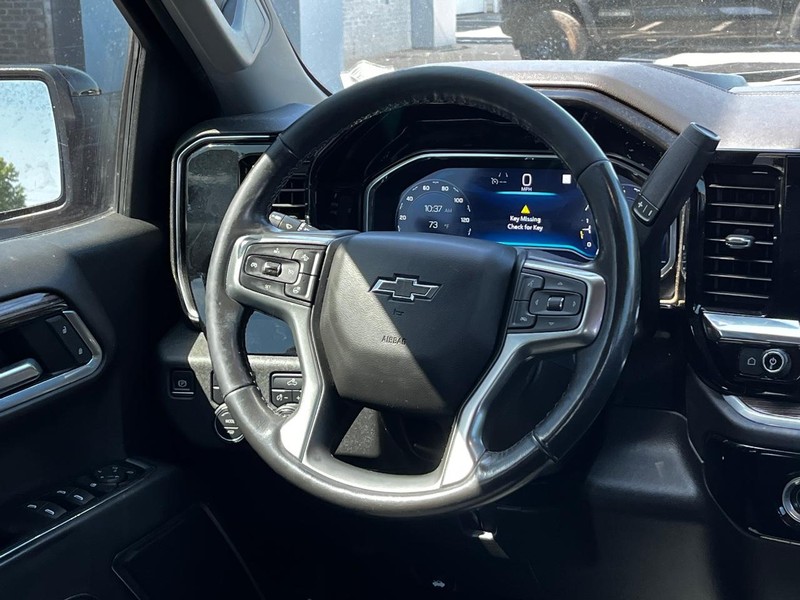 Chevrolet Silverado 1500 Vehicle Image 12