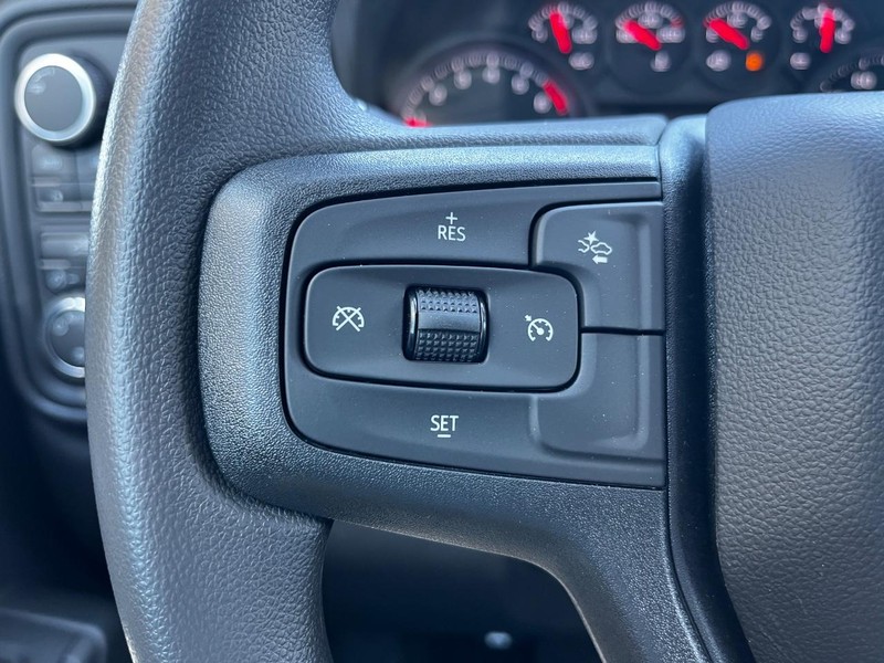 Chevrolet Silverado 1500 Vehicle Image 11