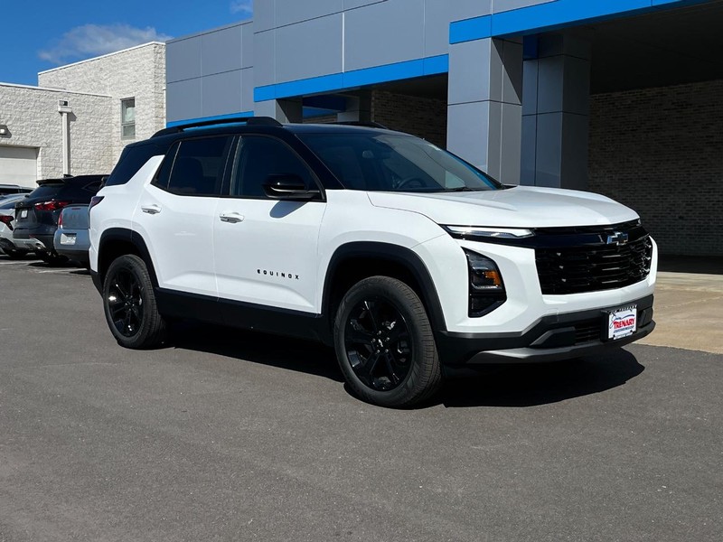 Chevrolet Equinox Vehicle Image 02