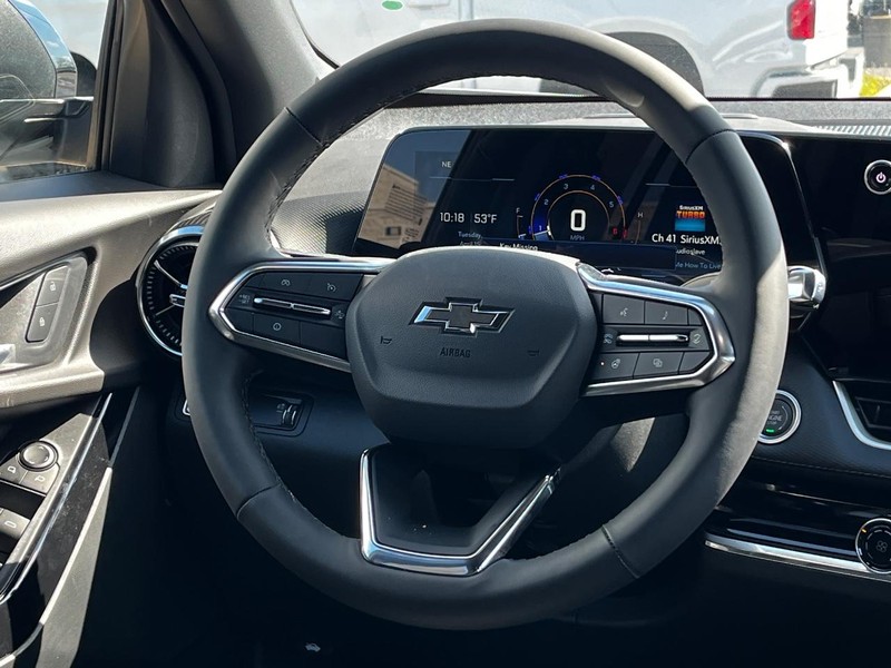 Chevrolet Equinox Vehicle Image 06