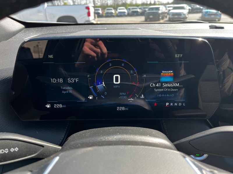 Chevrolet Equinox Vehicle Image 12