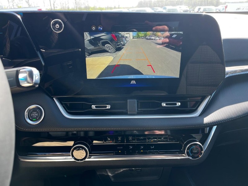 Chevrolet Equinox Vehicle Image 15