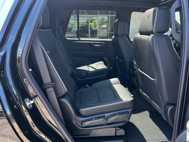 Chevrolet Tahoe Vehicle Image 04