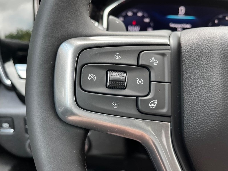 Chevrolet Silverado 1500 Vehicle Image 11