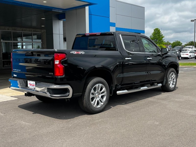 Chevrolet Silverado 1500 Vehicle Image 03