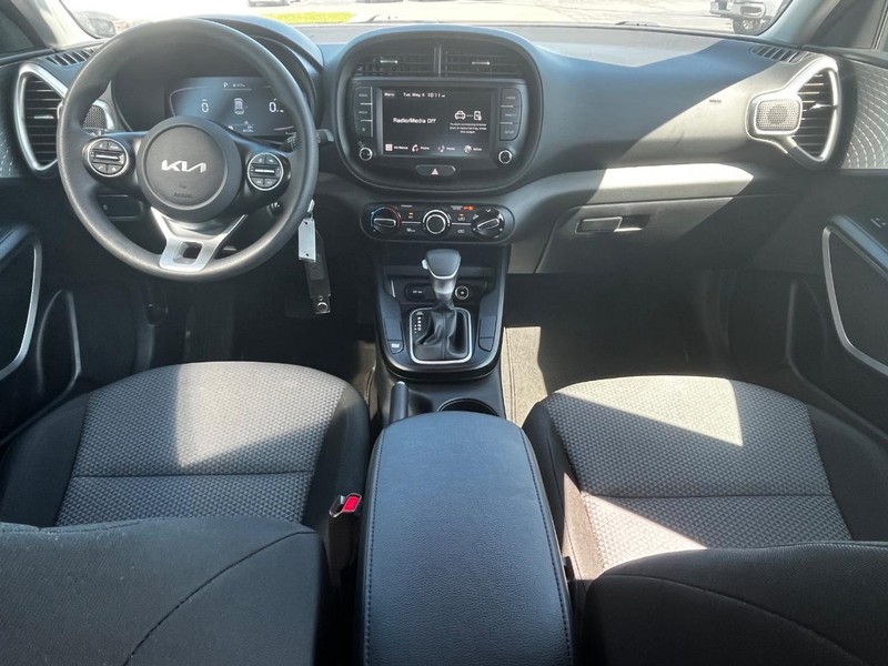 Kia Soul Vehicle Image 11