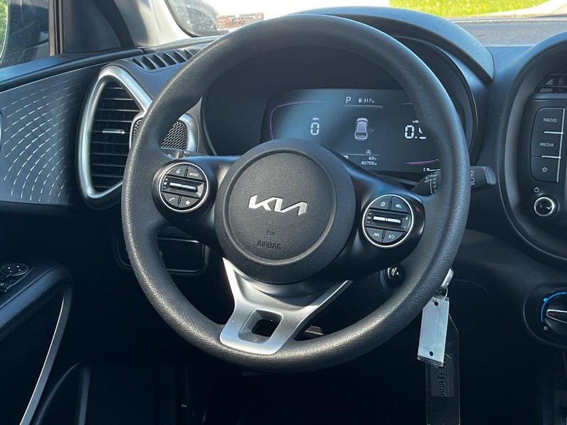 Kia Soul Vehicle Image 12