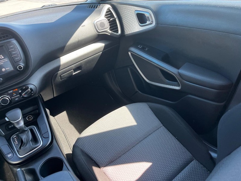 Kia Soul Vehicle Image 13