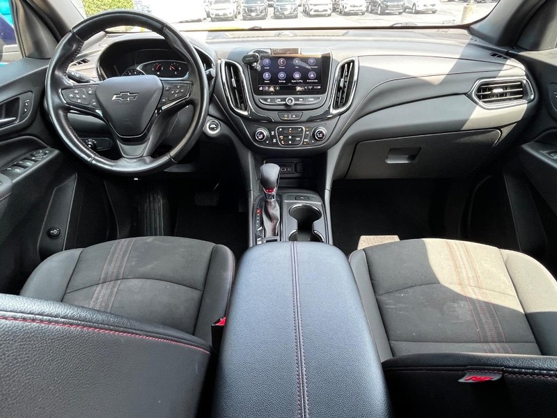 Chevrolet Equinox Vehicle Image 11