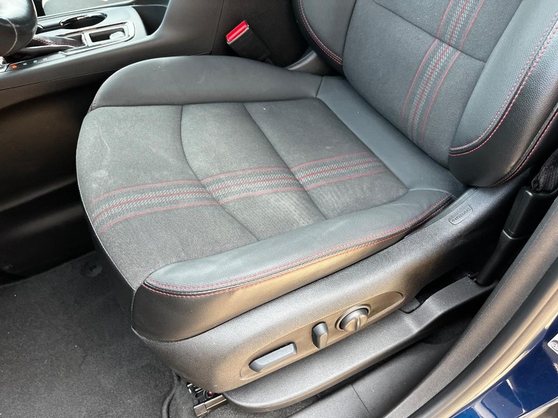 Chevrolet Equinox Vehicle Image 15