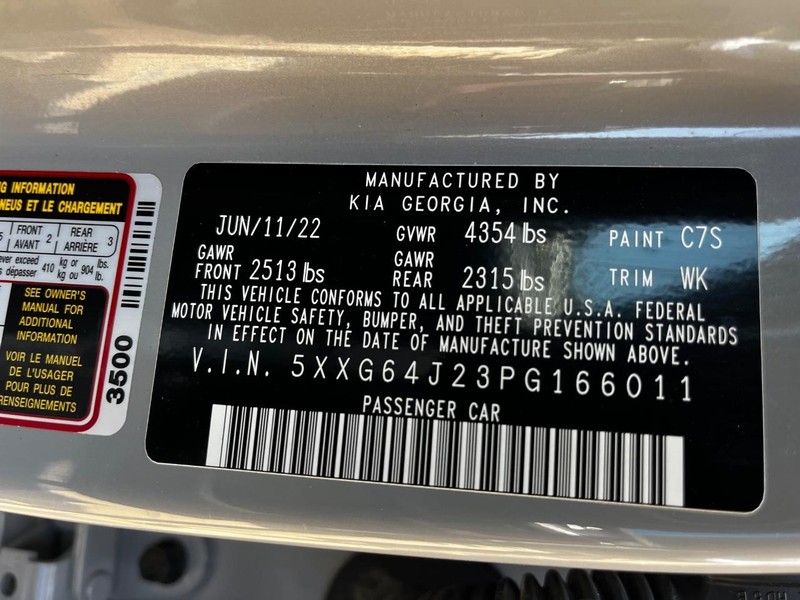 Kia K5 Vehicle Image 22
