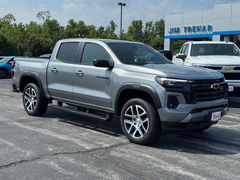 Chevrolet Colorado Vehicle Image 02