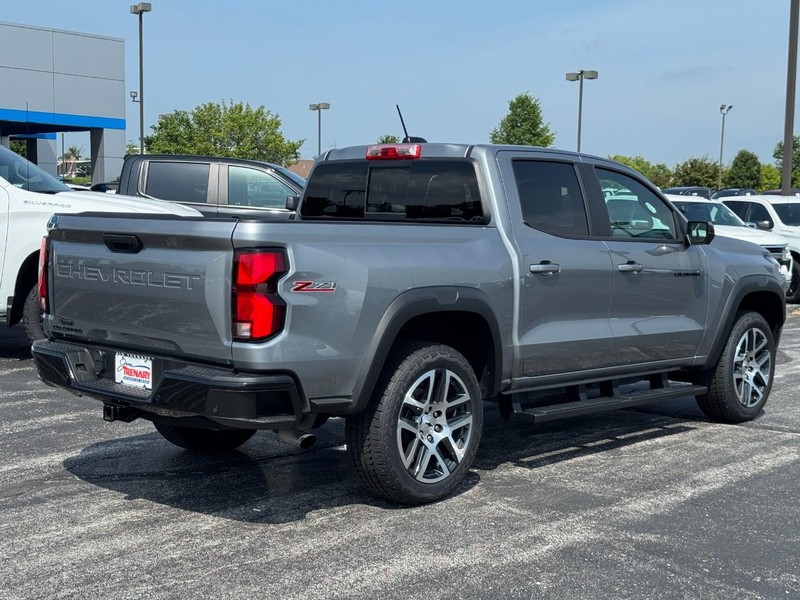Chevrolet Colorado Vehicle Image 03