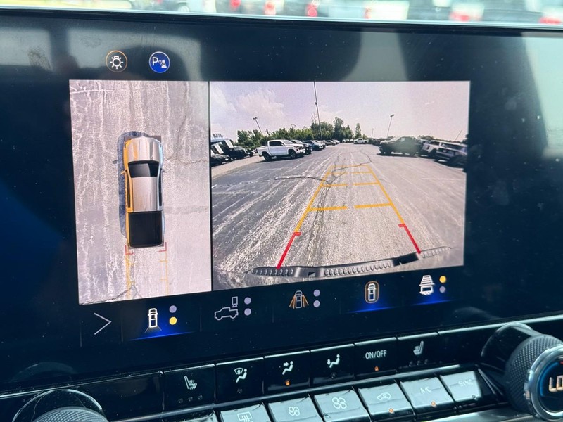 Chevrolet Colorado Vehicle Image 18