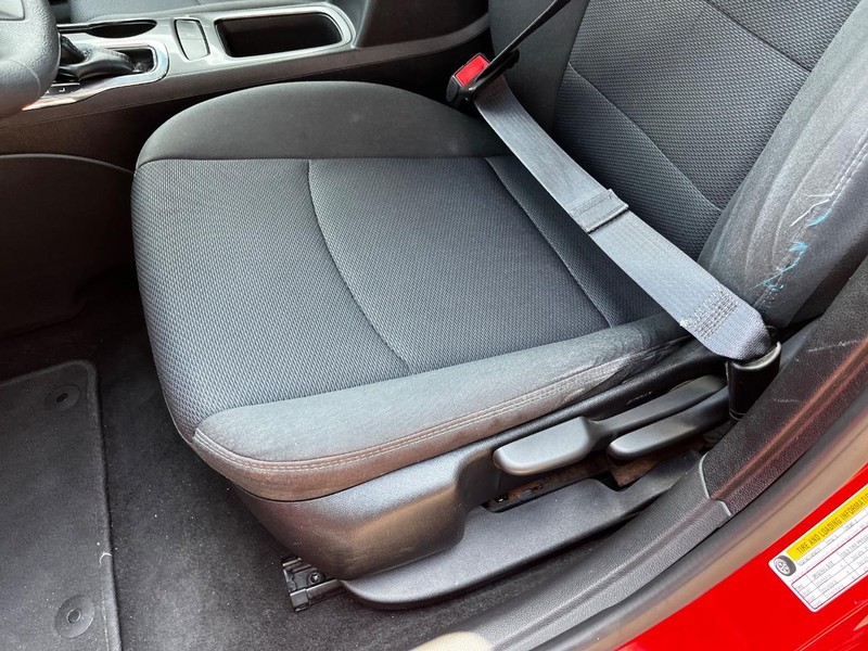 Chevrolet Cruze Vehicle Image 15