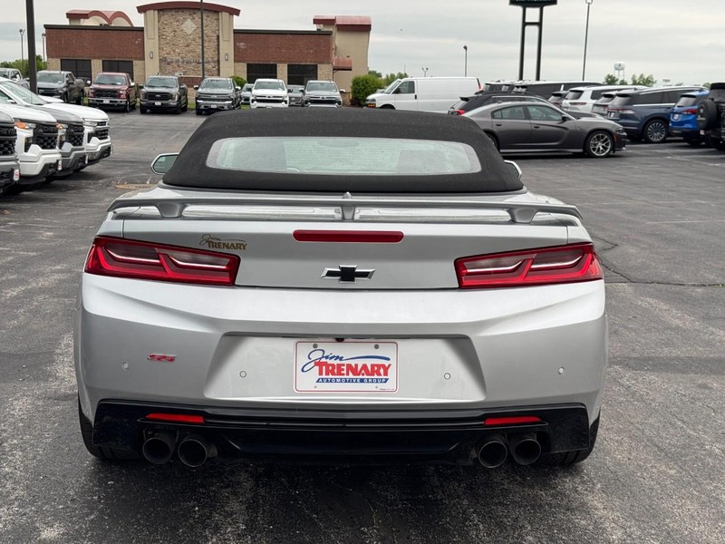 Chevrolet Camaro Vehicle Image 04