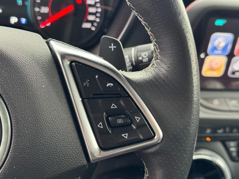 Chevrolet Camaro Vehicle Image 19