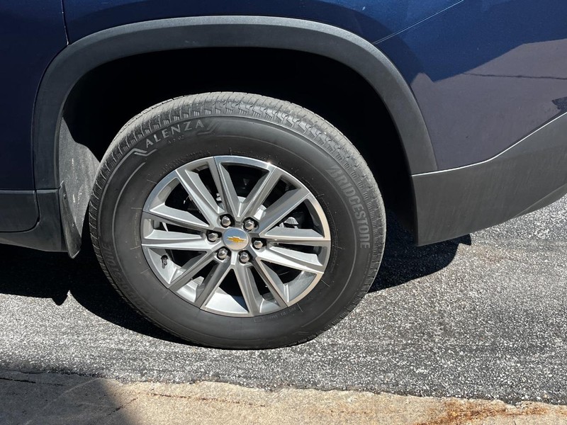 Chevrolet Traverse Vehicle Image 07
