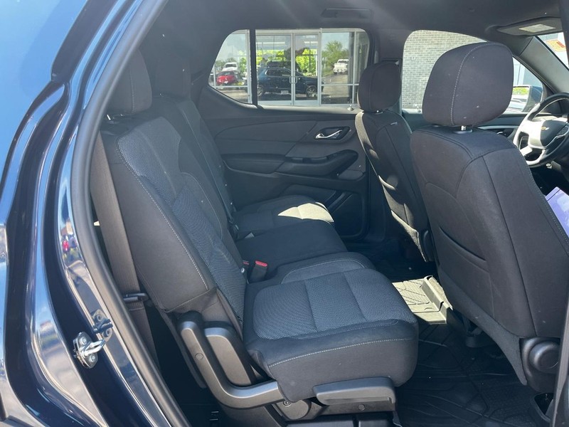 Chevrolet Traverse Vehicle Image 10