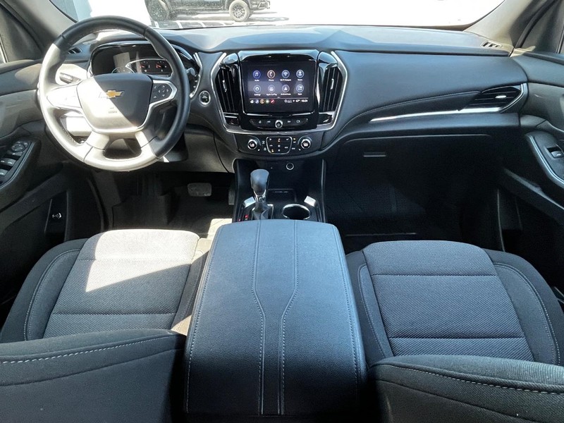 Chevrolet Traverse Vehicle Image 13