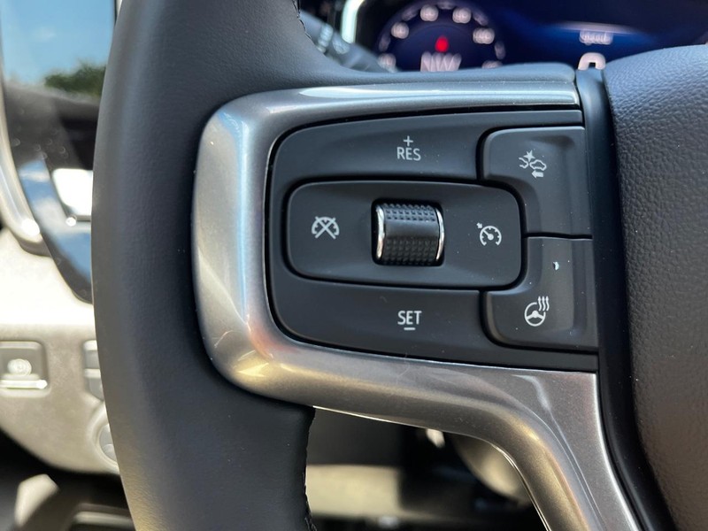 Chevrolet Silverado 1500 Vehicle Image 11