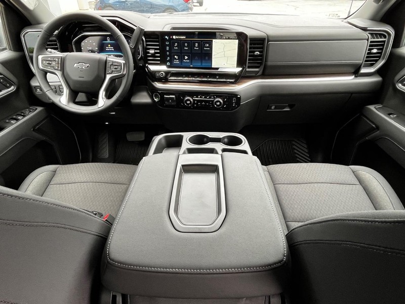 Chevrolet Silverado 1500 Vehicle Image 05