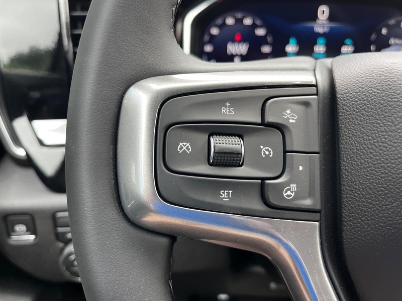 Chevrolet Silverado 1500 Vehicle Image 11