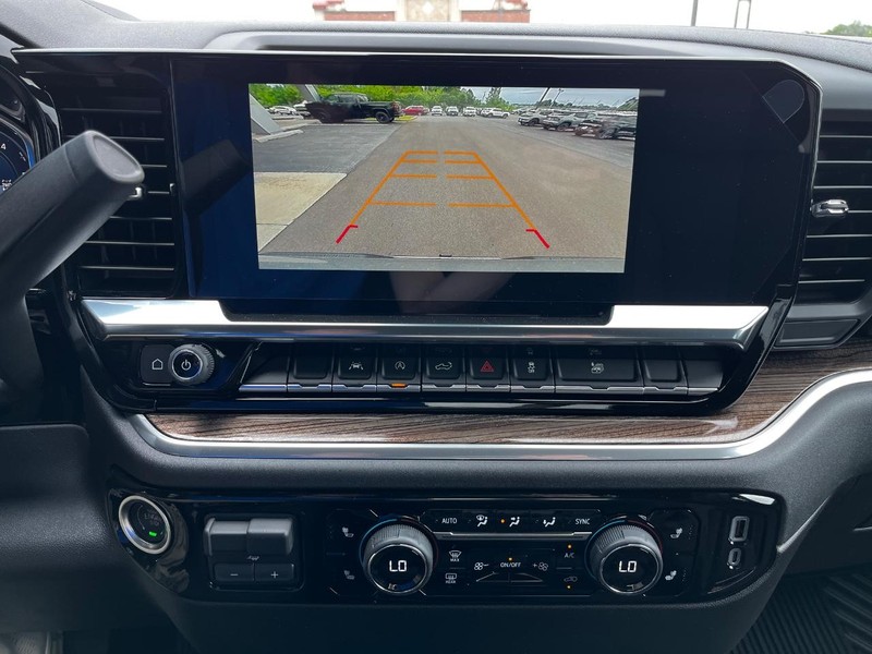 Chevrolet Silverado 1500 Vehicle Image 15