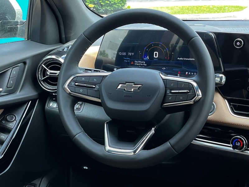 Chevrolet Equinox Vehicle Image 06