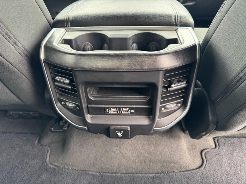 Ram 1500 Vehicle Image 15