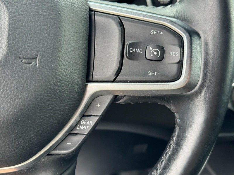 Ram 1500 Vehicle Image 18