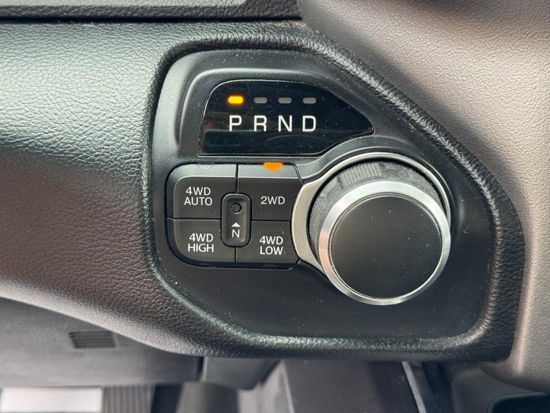 Ram 1500 Vehicle Image 21