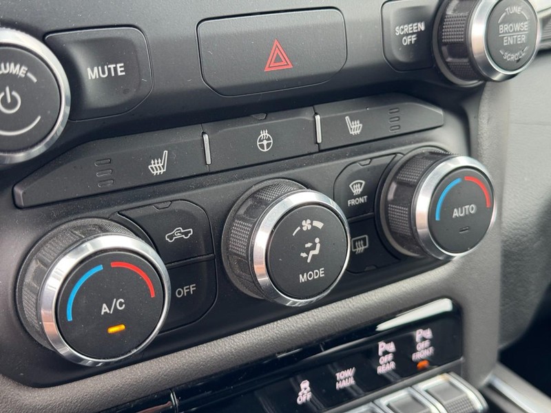 Ram 1500 Vehicle Image 23