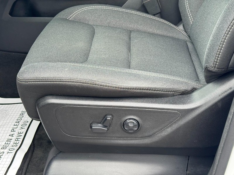 Ram 1500 Vehicle Image 25