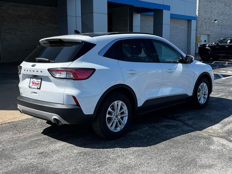 Ford Escape Vehicle Image 03
