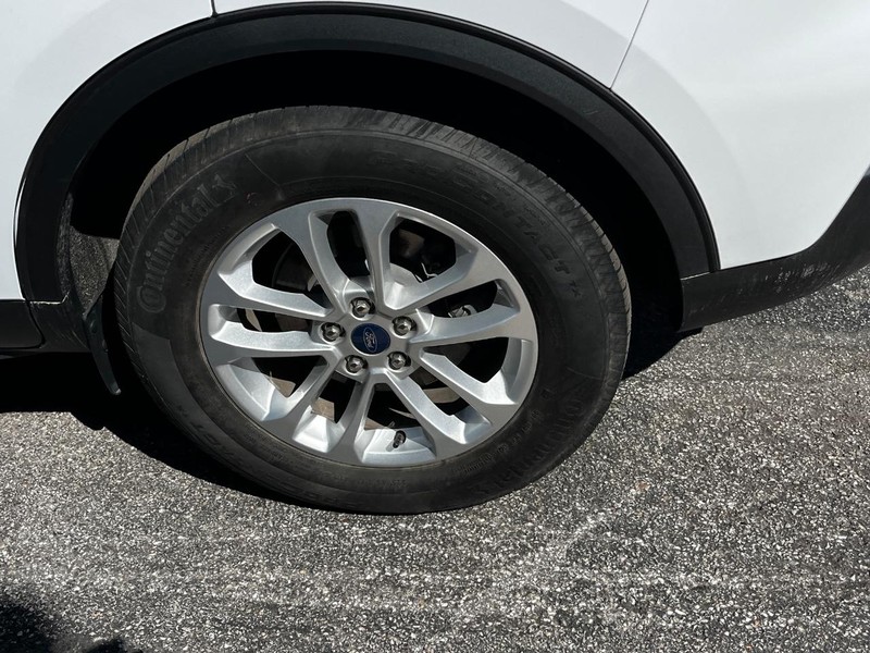 Ford Escape Vehicle Image 07
