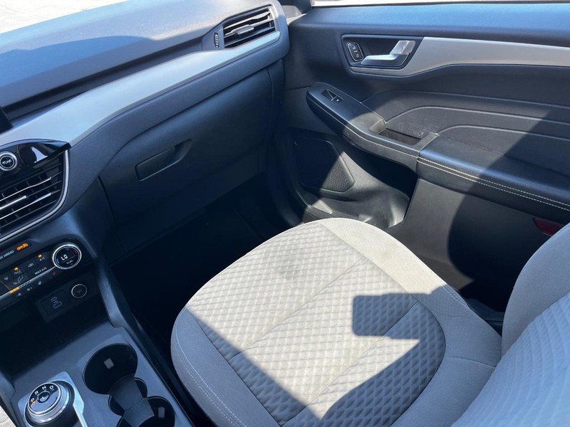 Ford Escape Vehicle Image 14