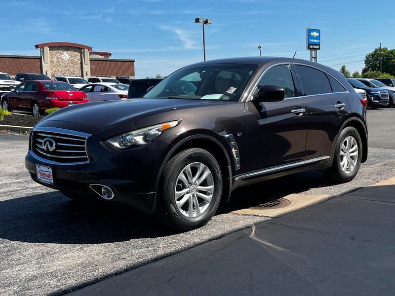 INFINITI QX70 Vehicle Image 08