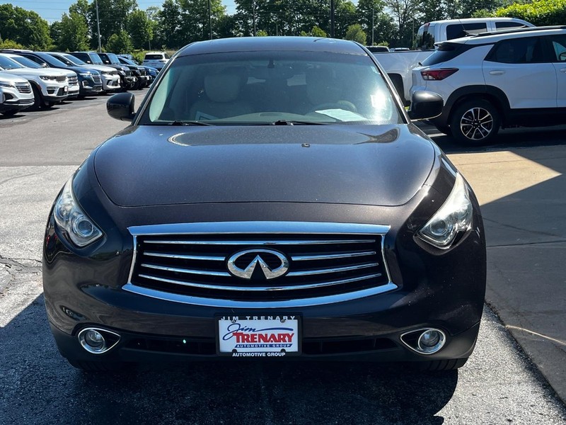 INFINITI QX70 Vehicle Image 09