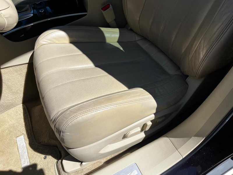 INFINITI QX70 Vehicle Image 15