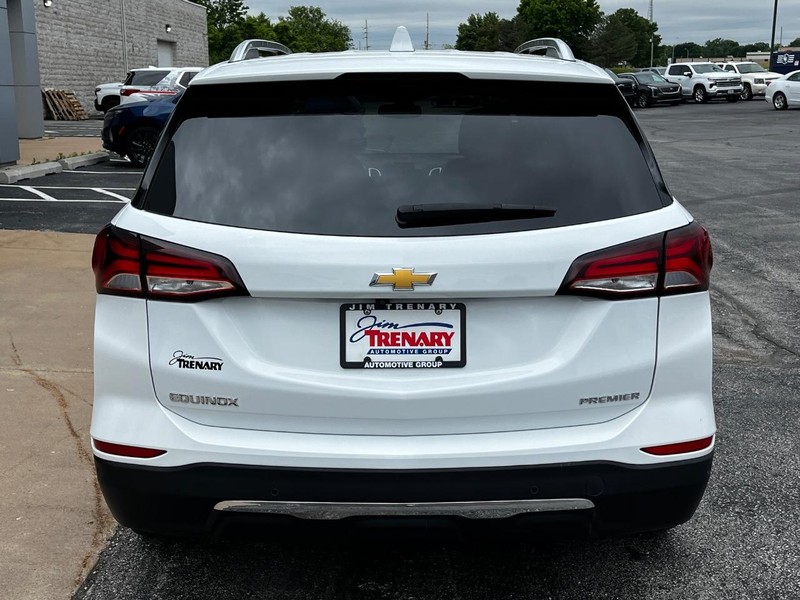 Chevrolet Equinox Vehicle Image 04