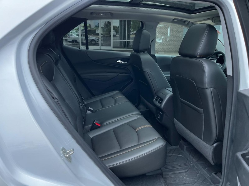Chevrolet Equinox Vehicle Image 10